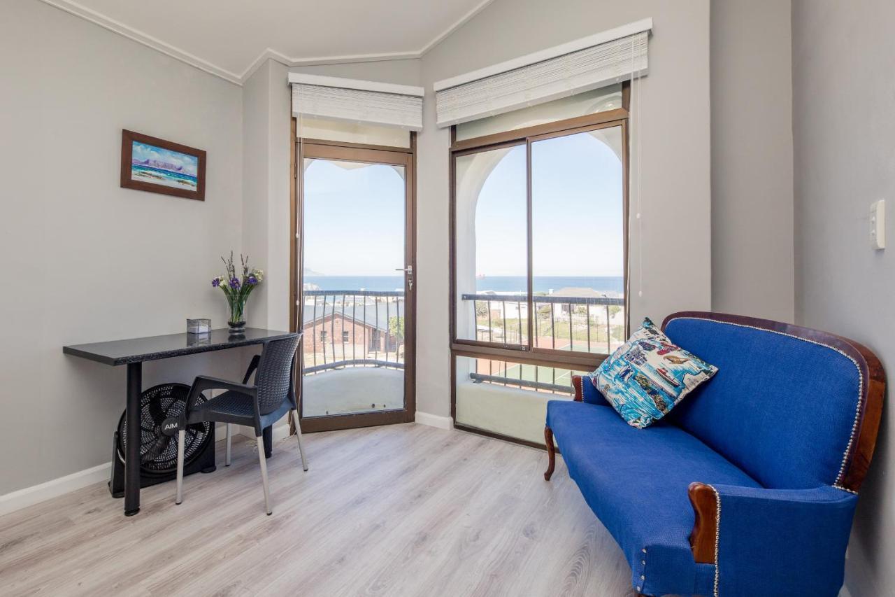 Big Blue Accommodation โบลแบร์กสตรานด์ ภายนอก รูปภาพ